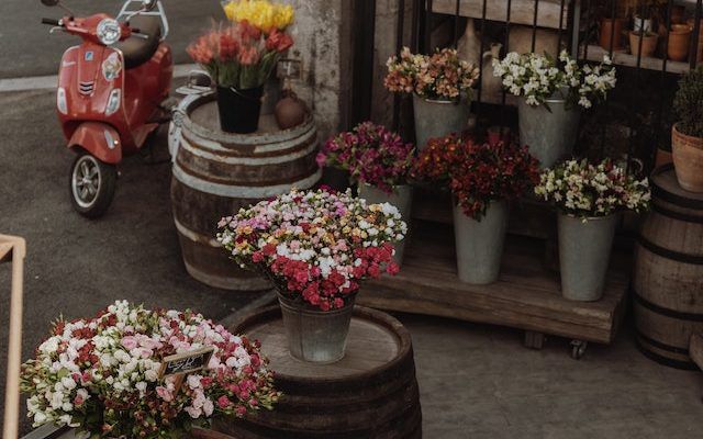 barriles de madera ecologicos - decobarril - decoracion flores