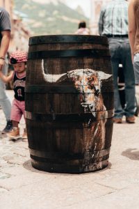 decobarril - barril pintado con toro